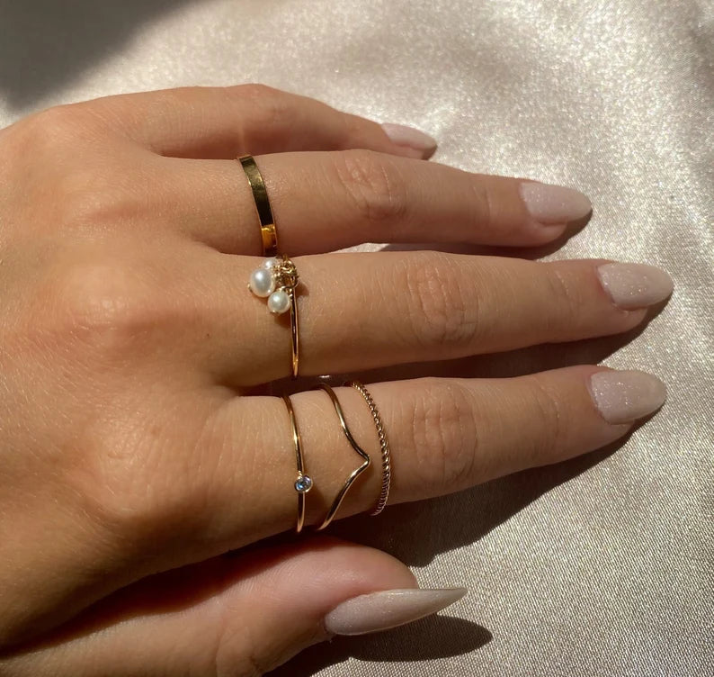 Chevron Ring | Gold Filled Dainty Stacking Ring | Minimalist V Band